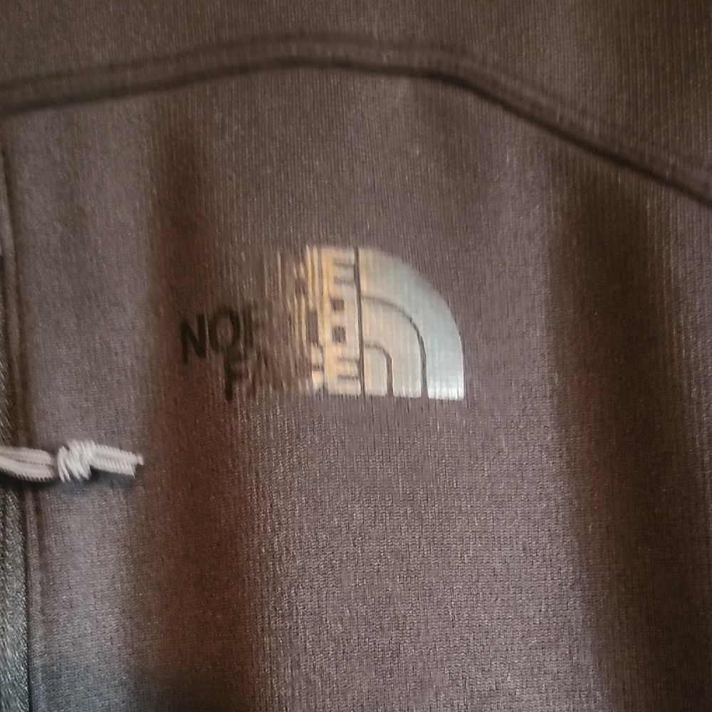The North Face Black Lightweight Jacket - Picture 2 of 3